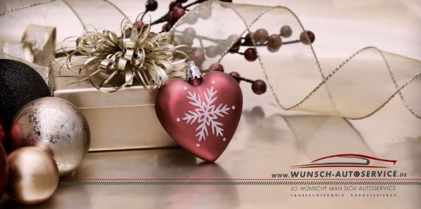 Weihnachtliches Bild mit Hinweis auf Betriebsferien 2025